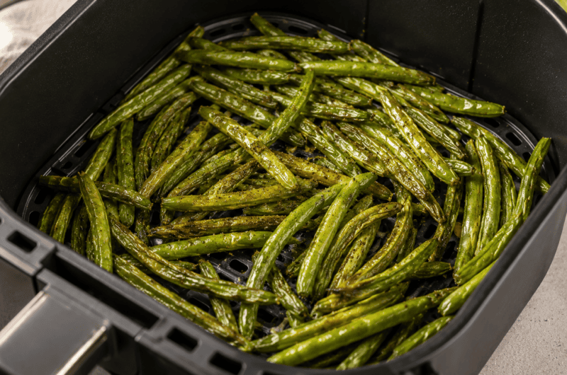 Air Fryer Spicy Green Beans
