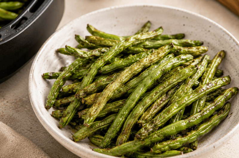 Air Fryer Spicy Green Beans