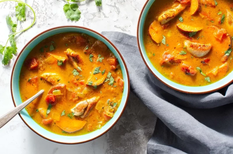 Burmese Chicken Curry (Ohn Hnhet Chet)