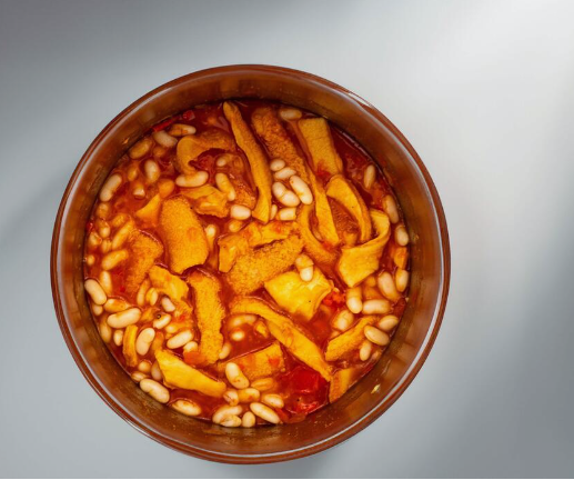 Cozy Butternut White Chicken Chili Recipe – Creamy, Flavorful & Ready in 30 Minutes