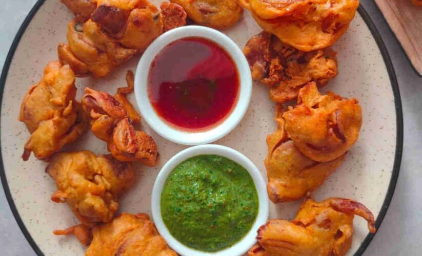 Onion Pakoda Recipe
