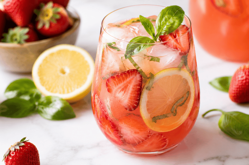 Easy Strawberry Basil Lemonade